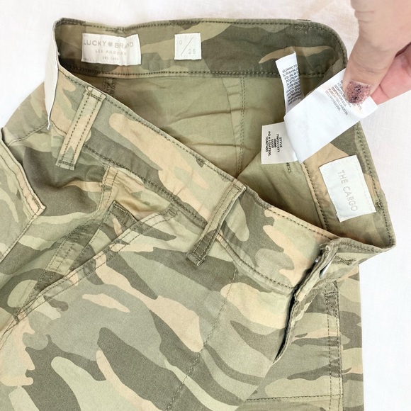 Lucky Brand THE CARGO Woodland Green Camouflage Camo Pants - Picture 7 of 14